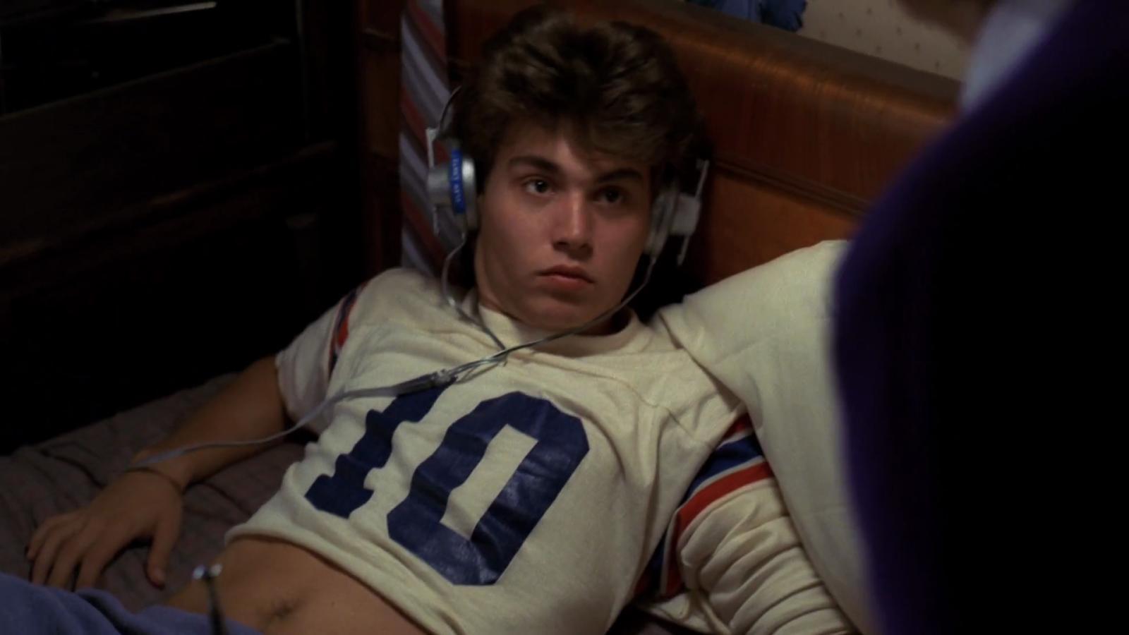 how old was johnny depp in nightmare on elm street