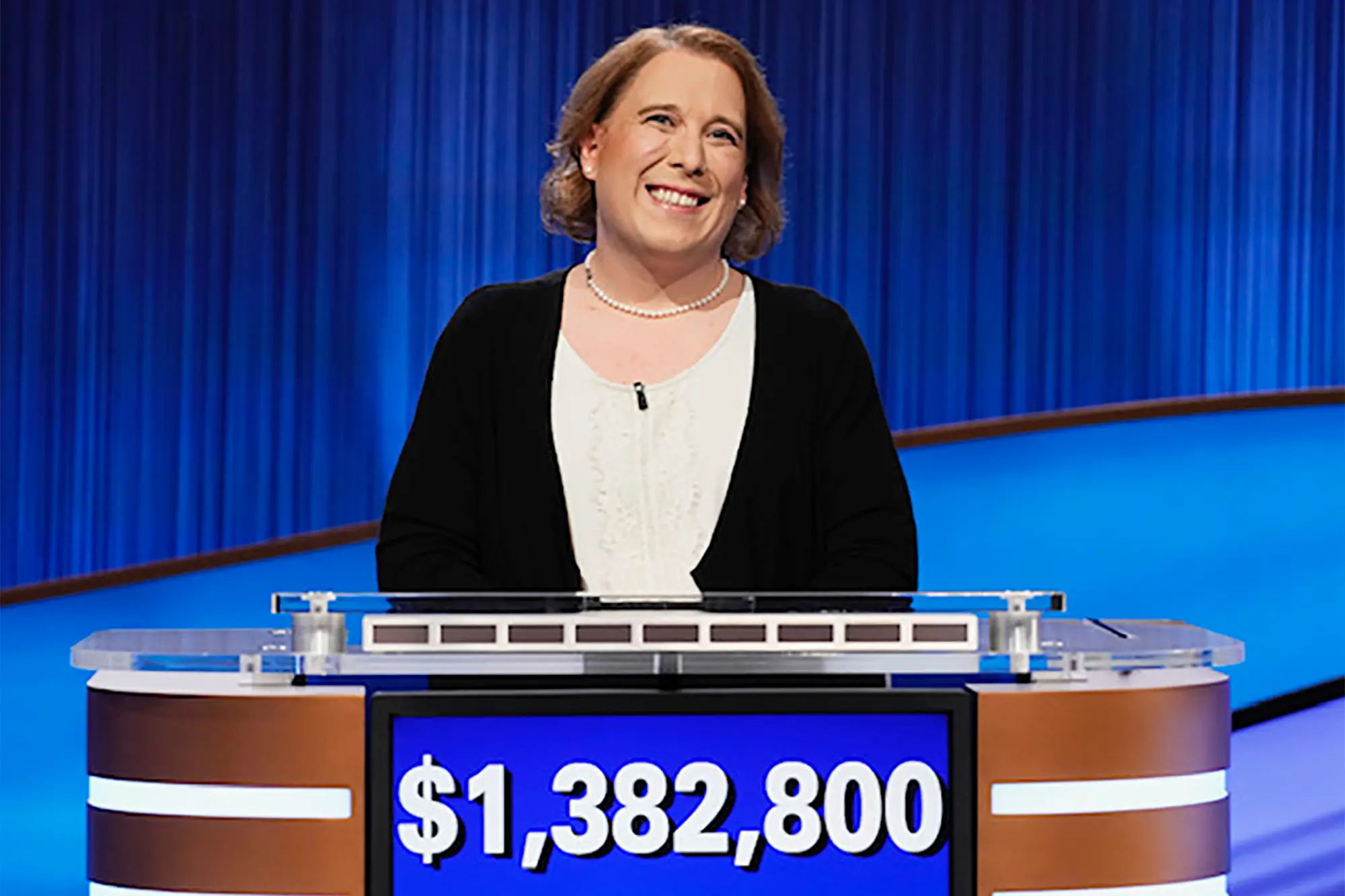 jeopardy amy schneider real name