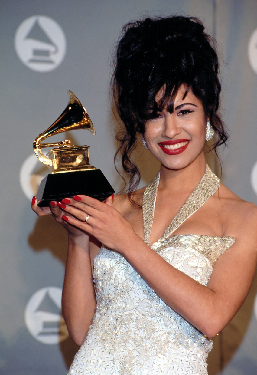 selena quintanilla favorite color