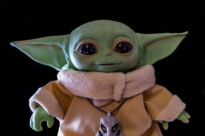 what color is baby yoda