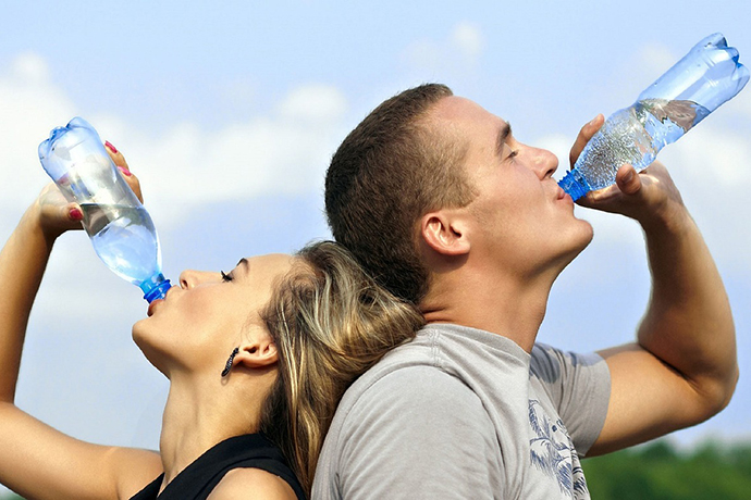 24 pack of water weight