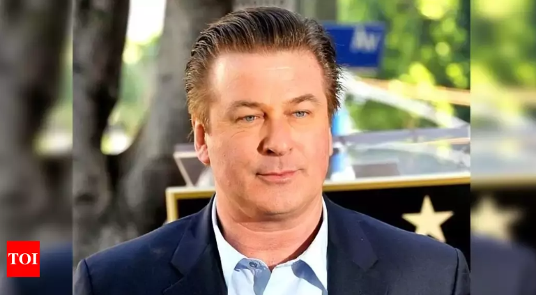 how old was alec baldwin in beetlejuice