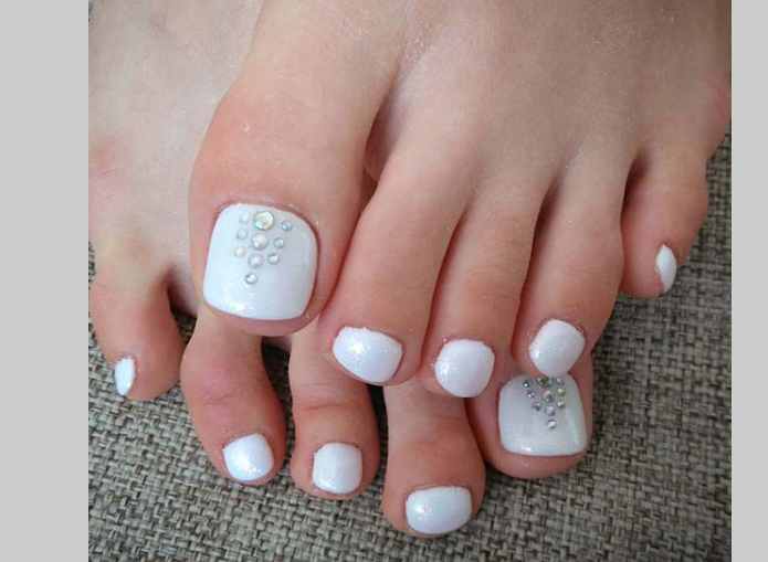 elegant white pedicure designs