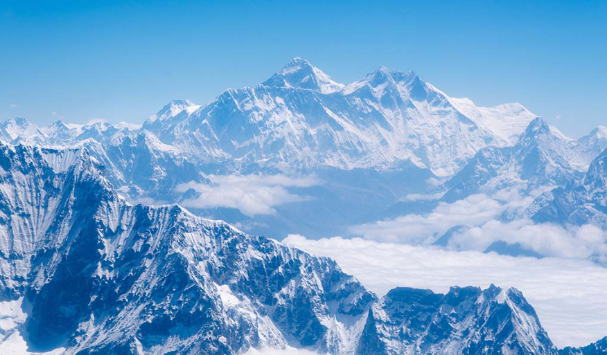 How Much Does Mount Everest Weigh? Exploring the Weight of the World's