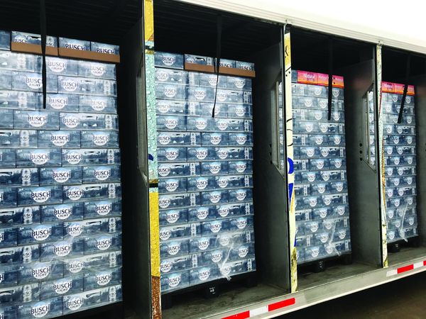 how many cases of busch light on a pallet