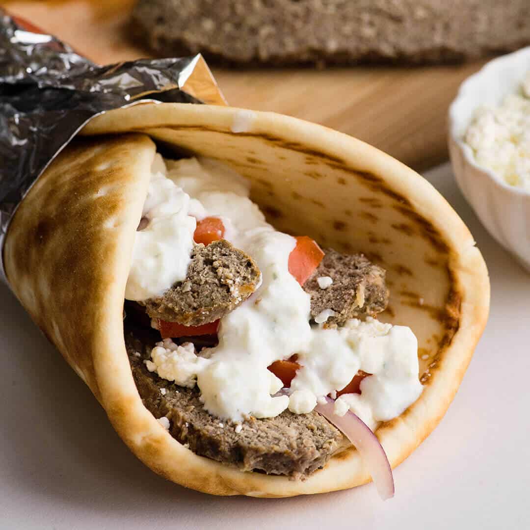 calories in lamb gyro