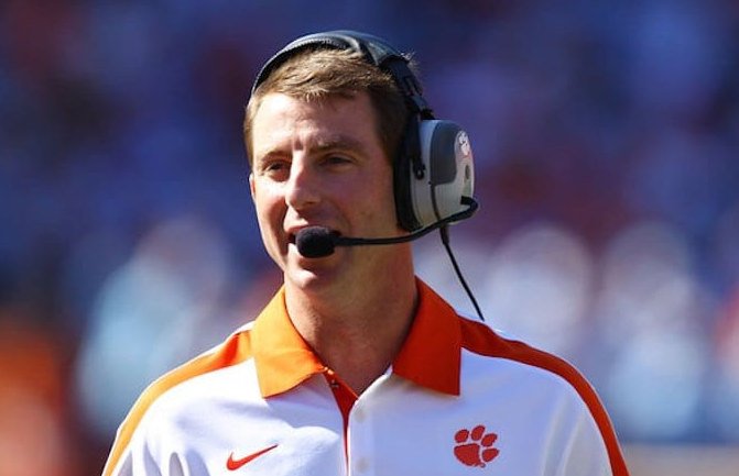 how many brothers does dabo swinney have