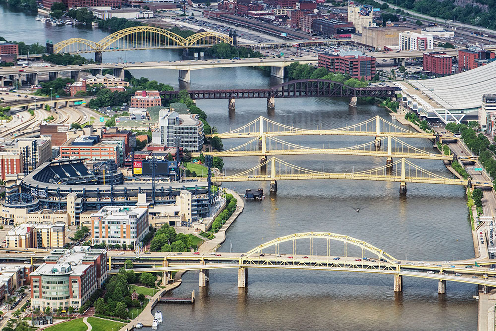 what us city has the most bridges