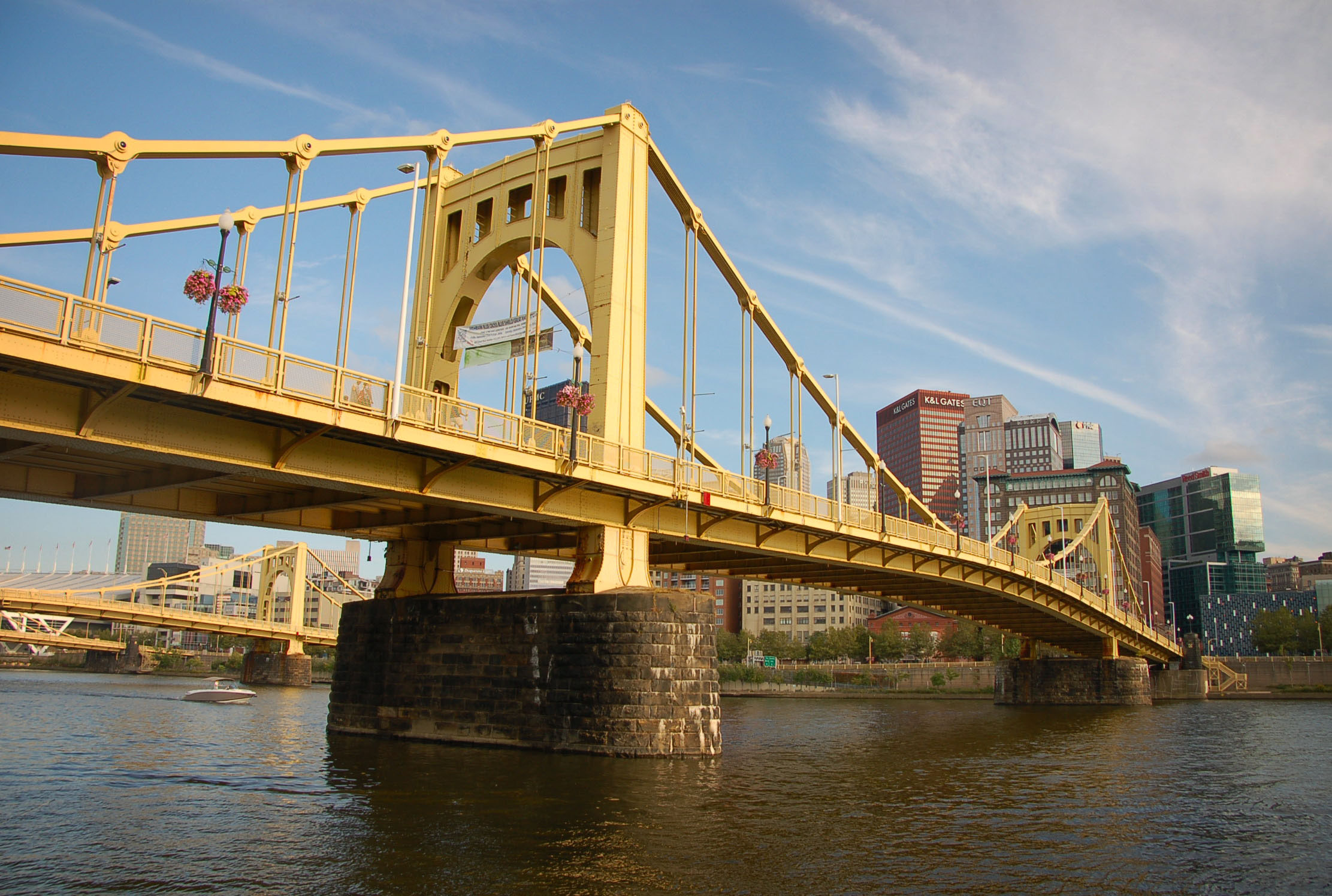 what us city has the most bridges