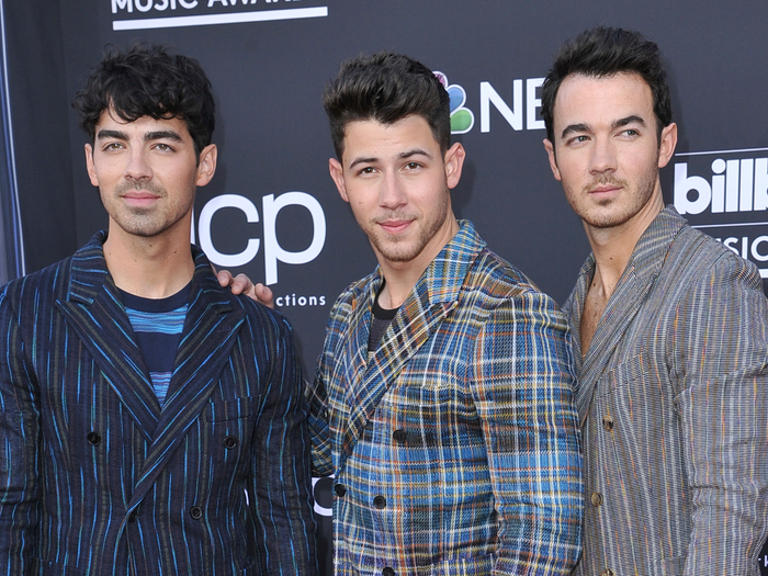 what ethnicity are the jonas brothers