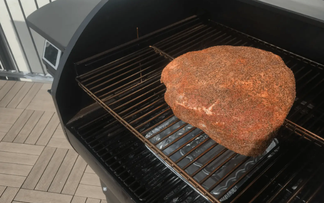 water pan in pellet smoker