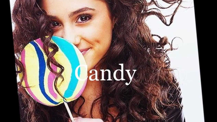 what is ariana grande's favorite candy