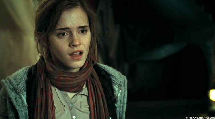 how old was emma watson in deathly hallows part 1