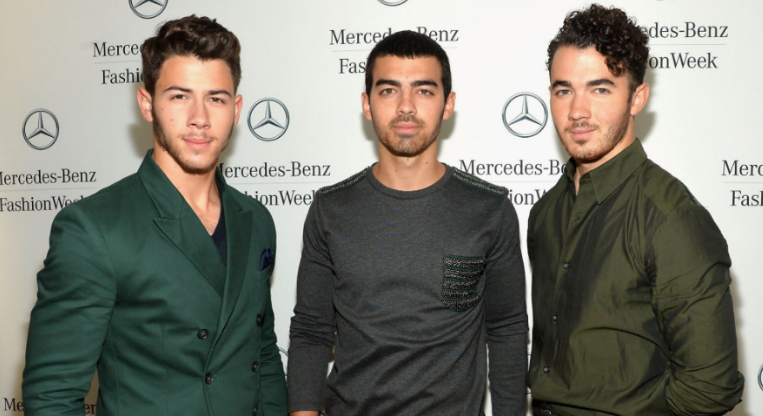 how tall are the jonas brothers