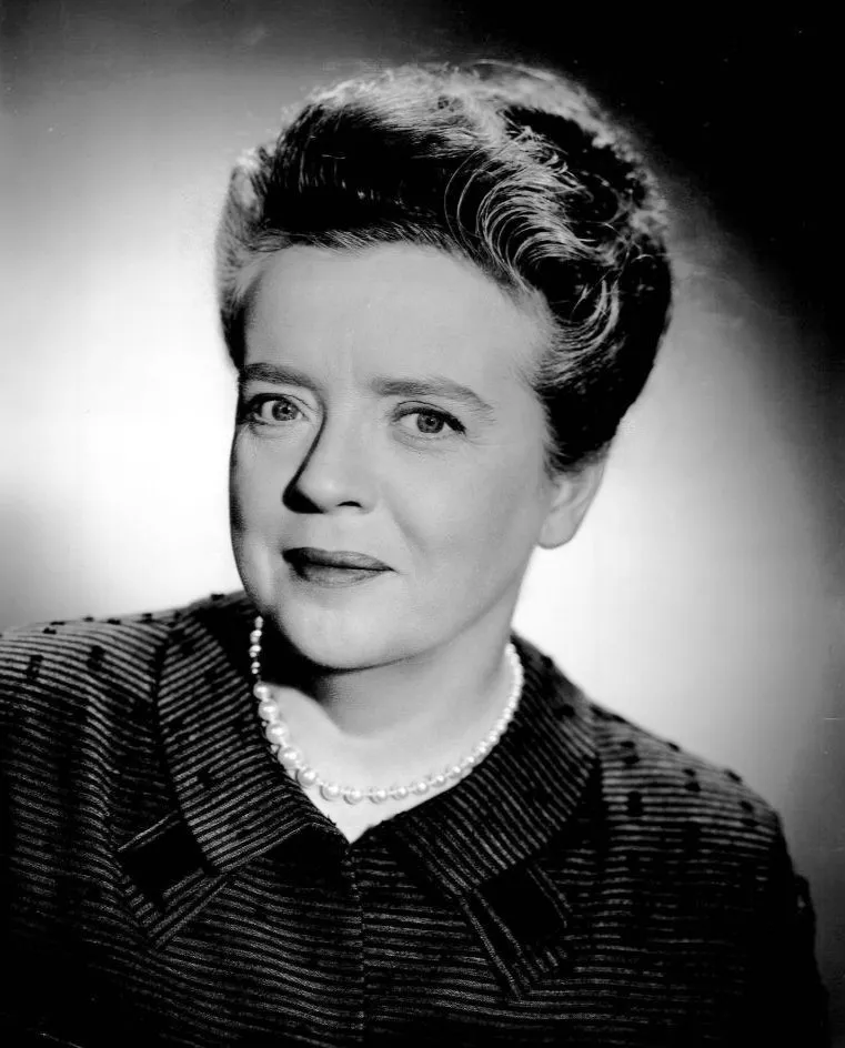 aunt bee age