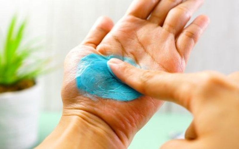 how to get food coloring off skin