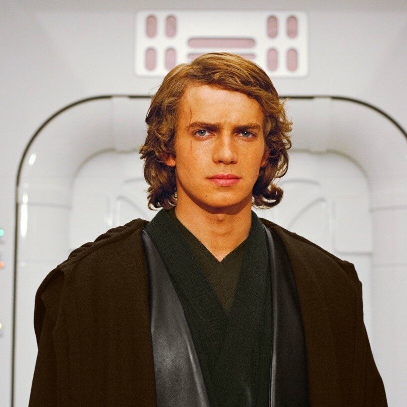 how old is anakin in episode 1