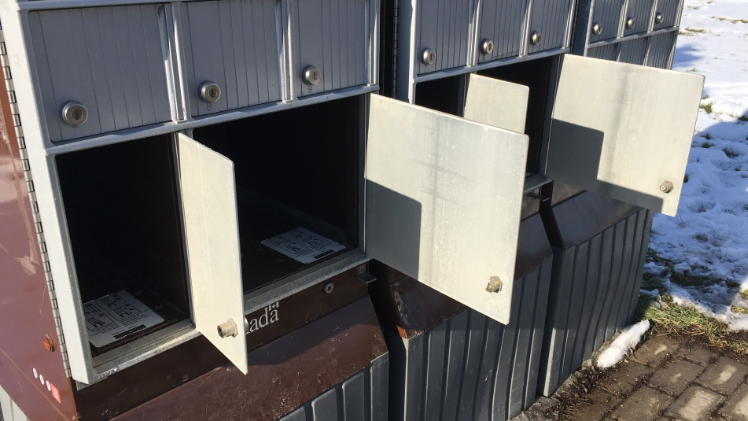 how to break into a mailbox without breaking it