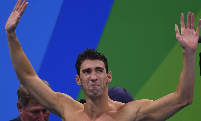 how long can michael phelps hold his breath