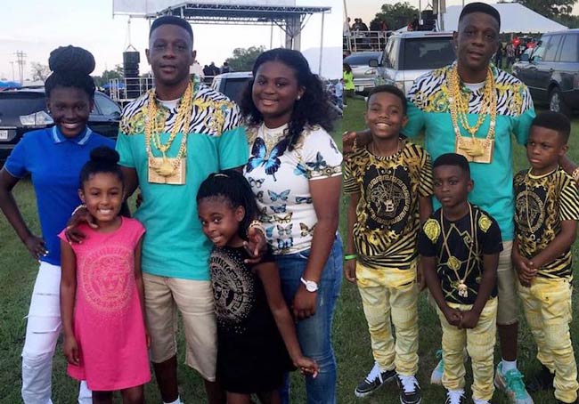 how many kids do boosie have