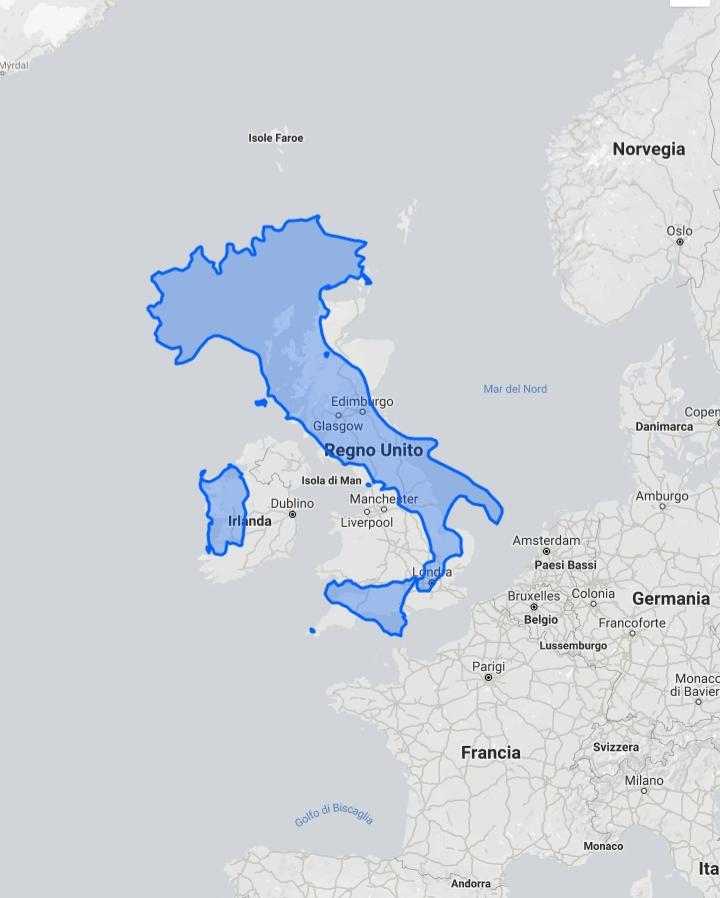 How big is Italy compared to the uk